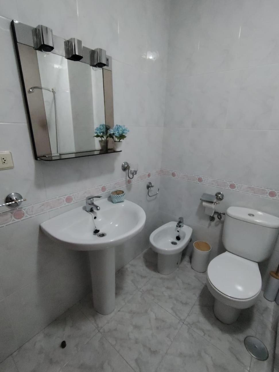 Апартаменты Acogedor Apartamento Centrico Эль-Грове Экстерьер фото