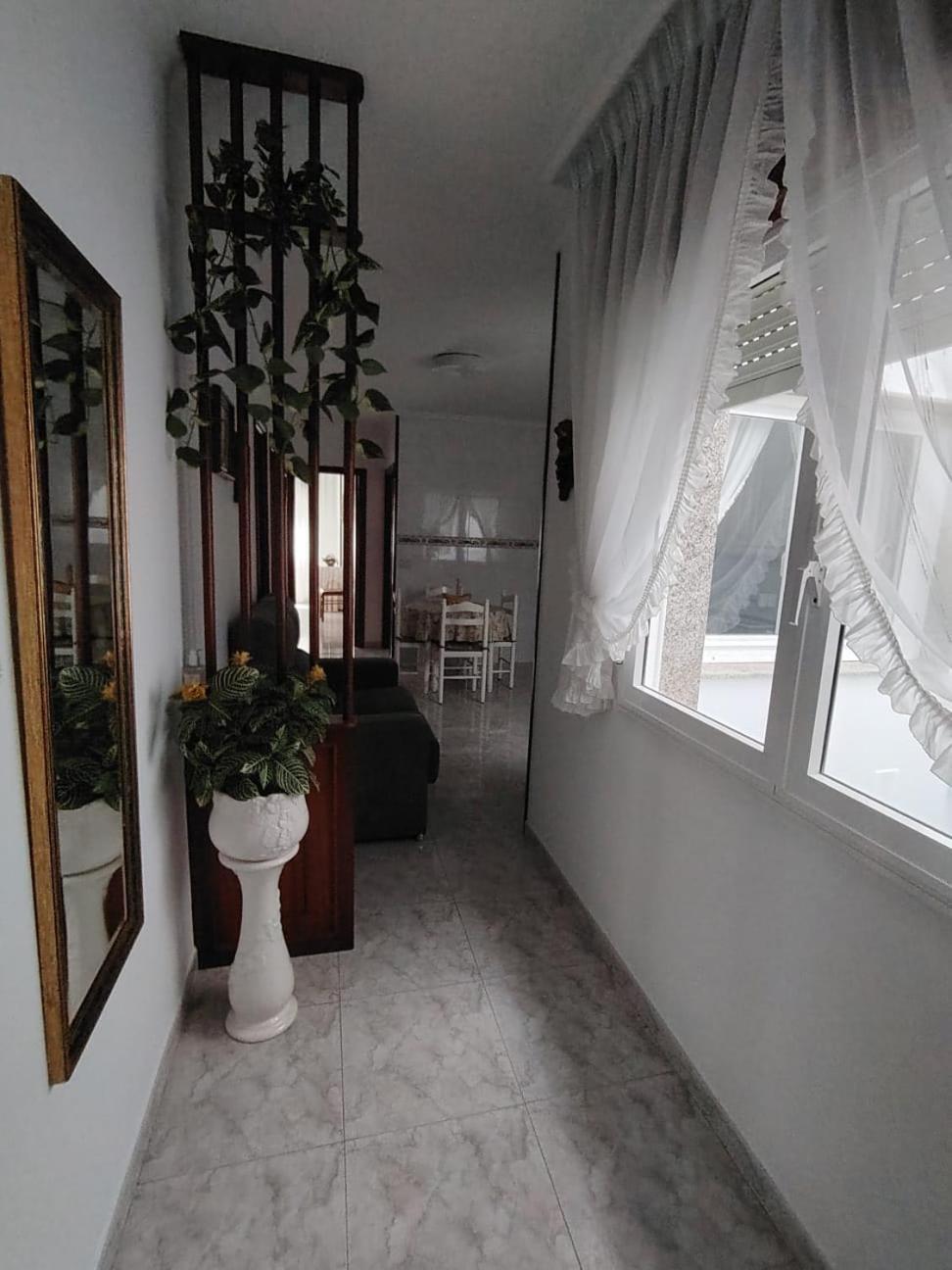 Апартаменты Acogedor Apartamento Centrico Эль-Грове Экстерьер фото