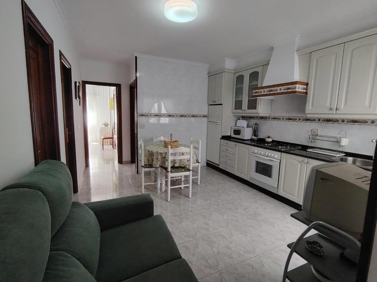 Апартаменты Acogedor Apartamento Centrico Эль-Грове Экстерьер фото